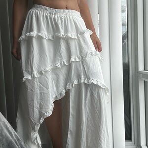 White ruffled skirt